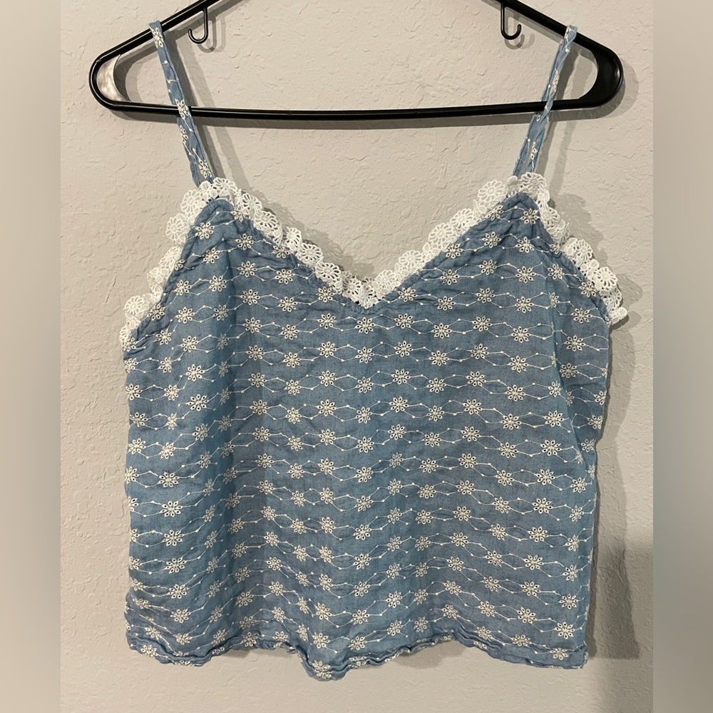 Simplee- Blue Floral Crop